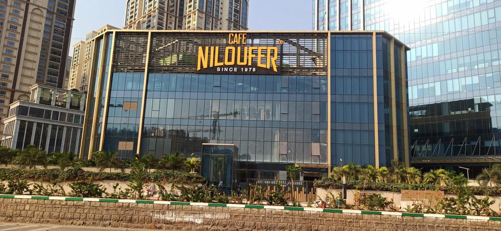 Café Niloufer premium lounge at Hitec City, Hyderabad