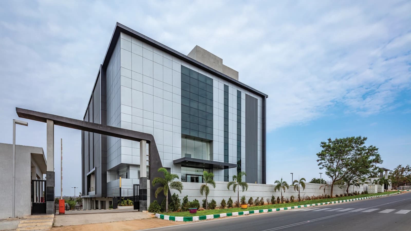 CtrlS Tier 4 Datacenter facility in Hyderabad
